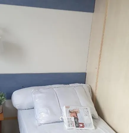 Mobilhomme La Lande Κάμπινγκ