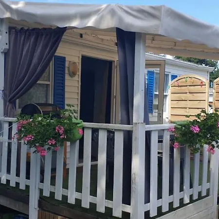 Mobilhomme La Lande Campsite